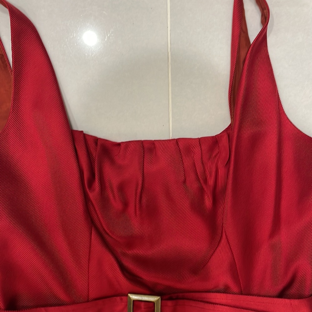 Dress - Picture 3 of 5